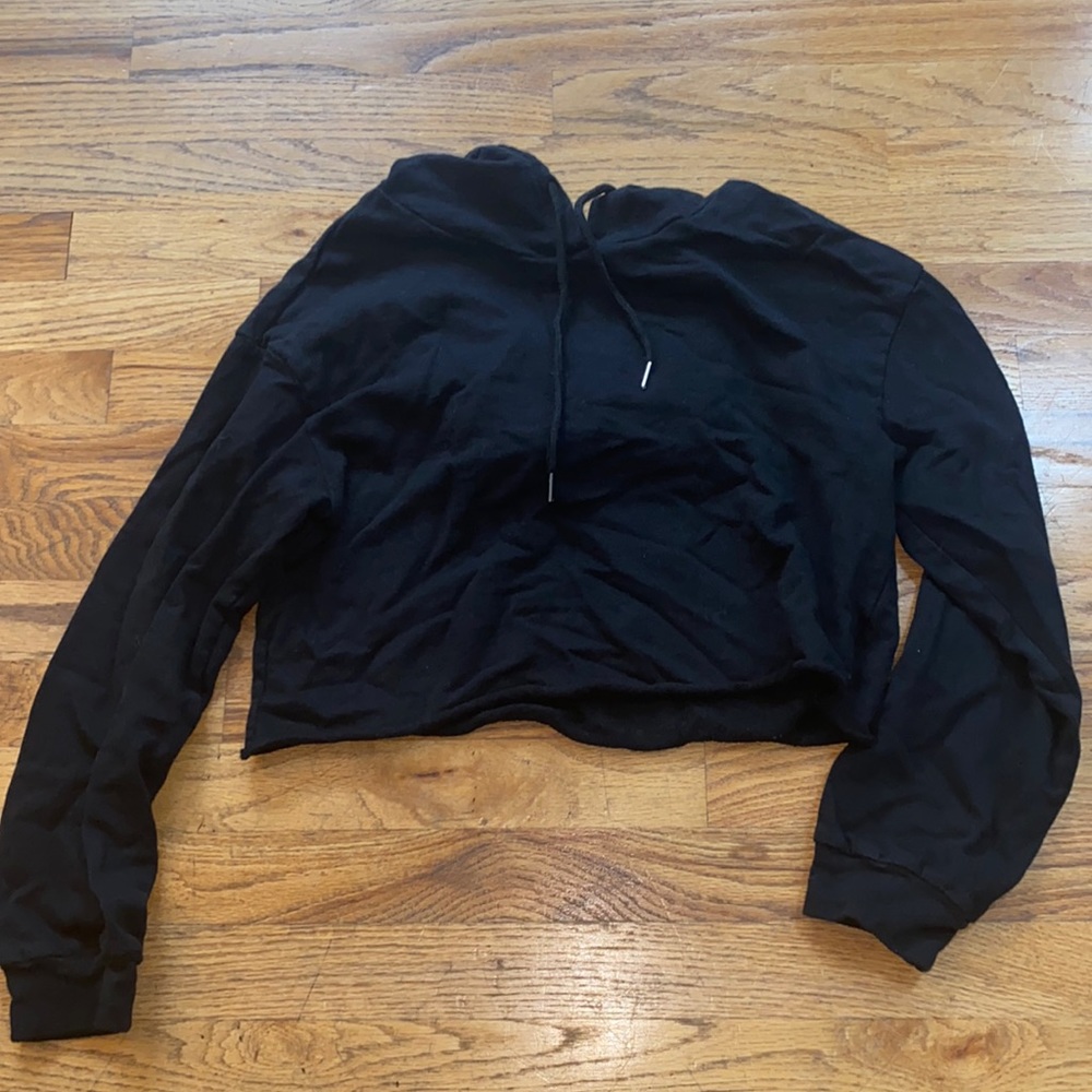 SHEIN black cropped sweatshirt